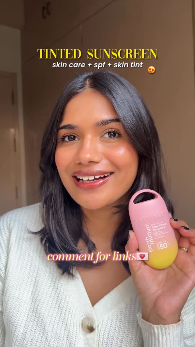 NEW TINTED SUNSCREEN FIND! 
I know it is tough to find a tinted sunscreen that performs so good for brown skin- no white cast, blends beautifully and gives a skin tint finish and glow✨ 
I am honestly so impressed with th