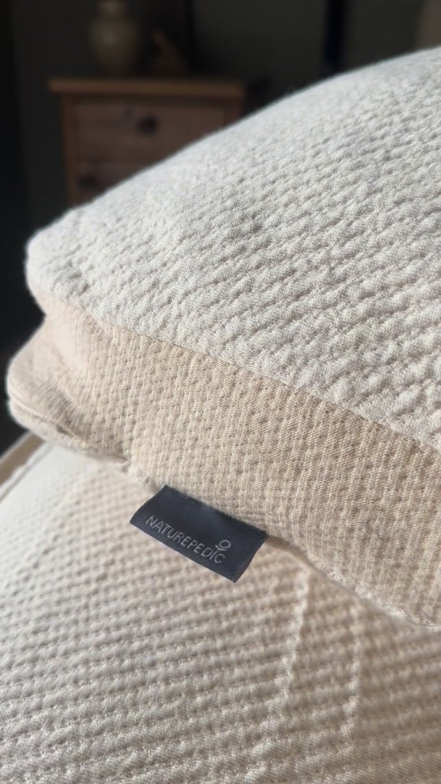 #NaturepedicPartner

Just another reason to love 
@naturepedic — their Adjustable Organic Latex Pillow is easily the most comfortable pillow I’ve ever used.

Being able to customize the firmness has been such a game chan