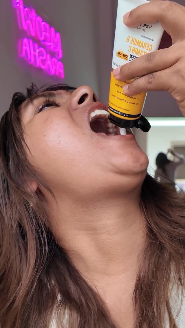 Comment Link✨
@drsheths 
.
.
.
(Dr sheths sunscreen,dr sheths cvc sunscreen,cvc sunscreen,sunscreen for summers,affordable sunscreen,skincare)
#drahethssunscreen #drsheths #sunscreen #skincare #skincareroutine
