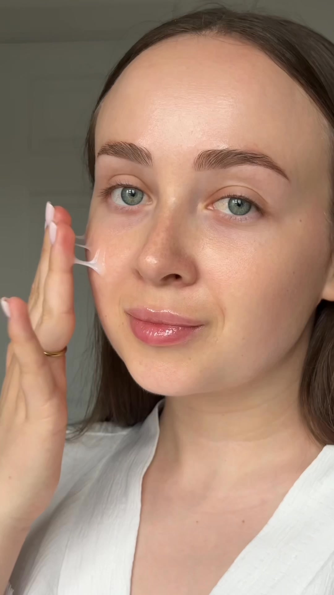 Make this your PM power move. 
Recharge your skin overnight with a velvety serum that absorbs effortlessly for a lit-from-within glow.🌿

#haruharuwonder #livewithwonderdaybyday #skinbarrier