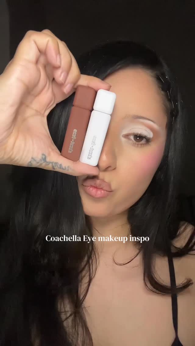 Coachella eye makeup inspo using @aboutfacebeauty @ultabeauty Matte Fluid Eye Paint’s in Clone & White Noise these were so fun to use very buildable pigments I decided to do more of a blended eyeshadow look and it came o