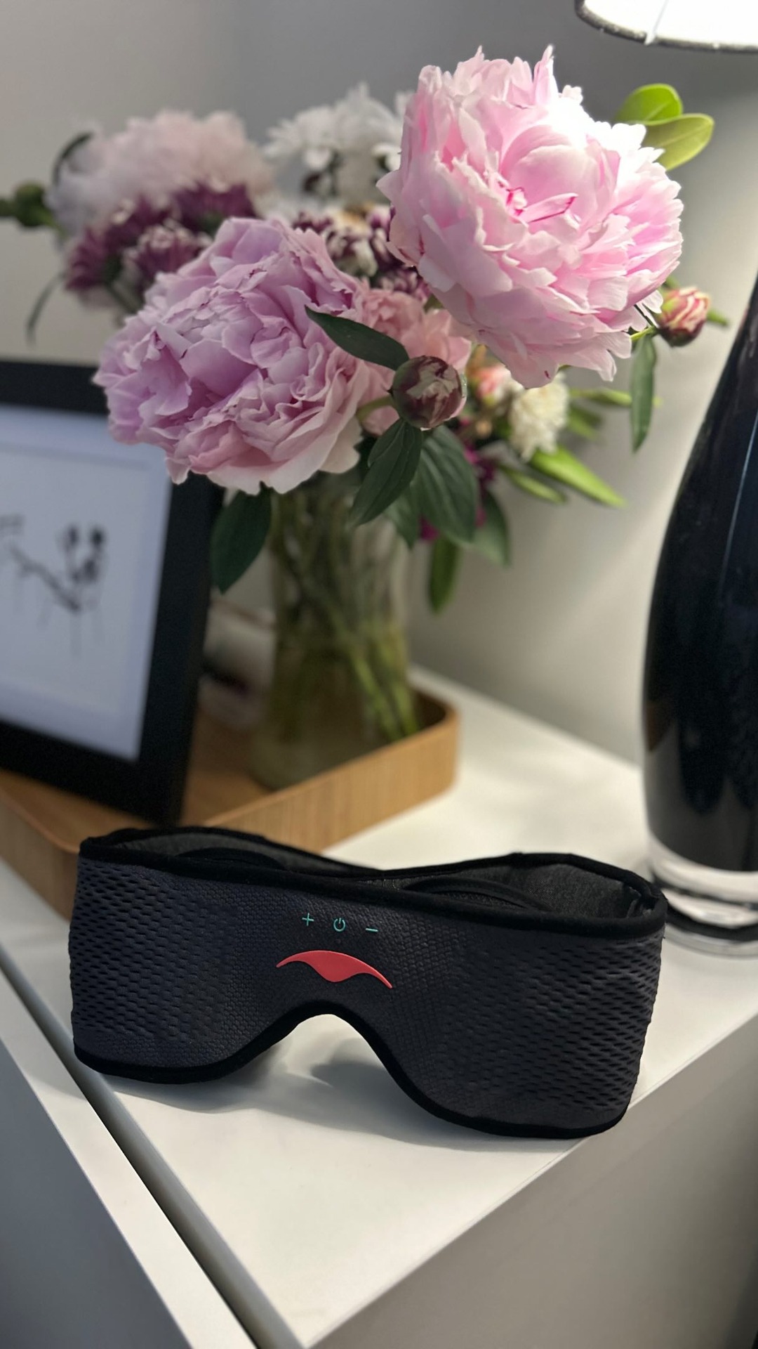 This sleep mask has genuinely transformed my sleep 😴

As someone who’s sensitive to both light and noise, the Manta Sound Sleep Mask has been a game changer.

True 100% blackout
Ultra-thin Bluetooth speakers
Comfortable 