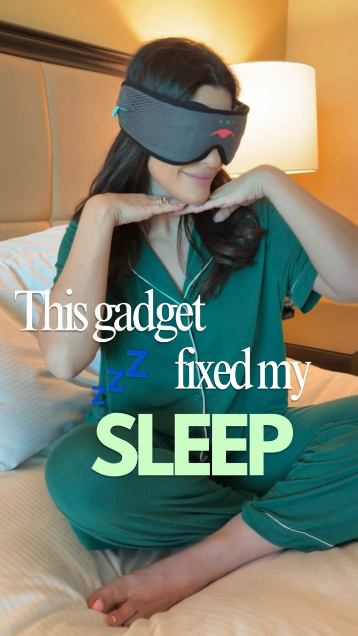 A sleep mask with built-in music that helps you fall asleep faster and stay asleep through the night. Comment Sleep for the link 💤

sleep mask, sleep tech, new in tech, sleep gadgets

#sleeptech #newintech #techgadgets #