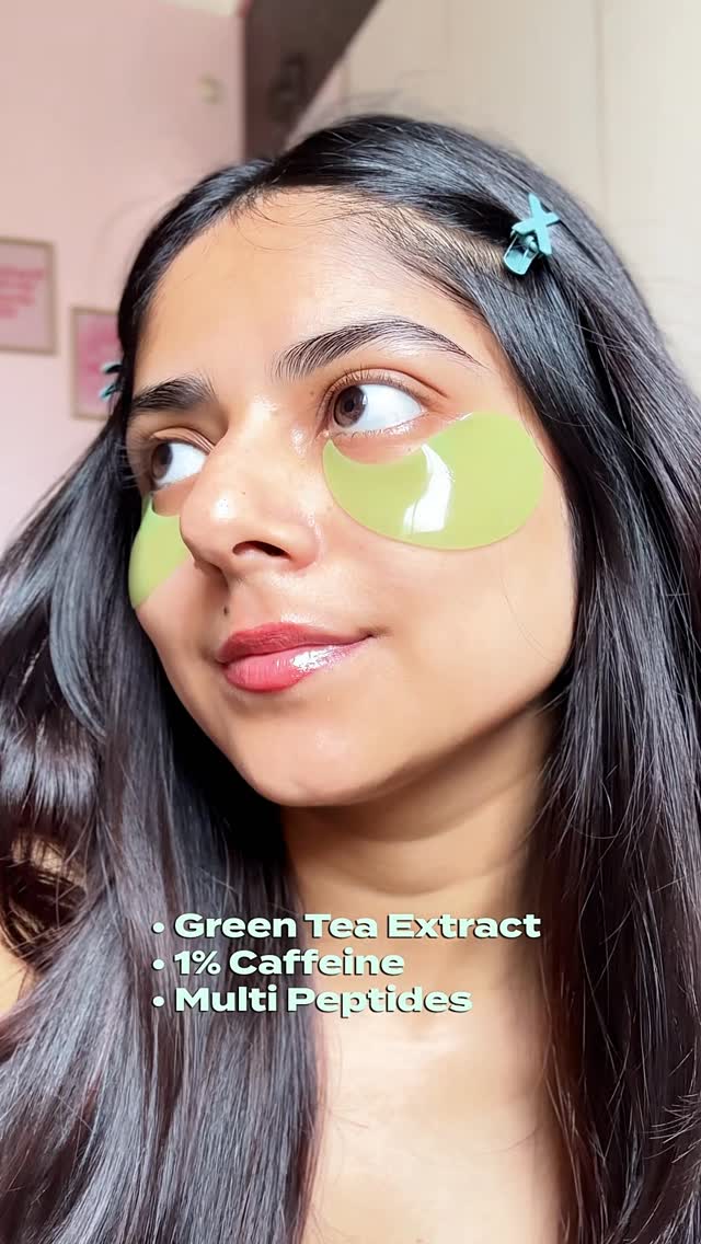 Celeb-loved under-eye patches for instant depuffing and brightening and now I’m obsessed. 
These @mcaffeineofficial Eye Patches with Green Tea, 1% Caffeine, and Multi Peptides smooth fine lines and hydrate deeply. Just 1