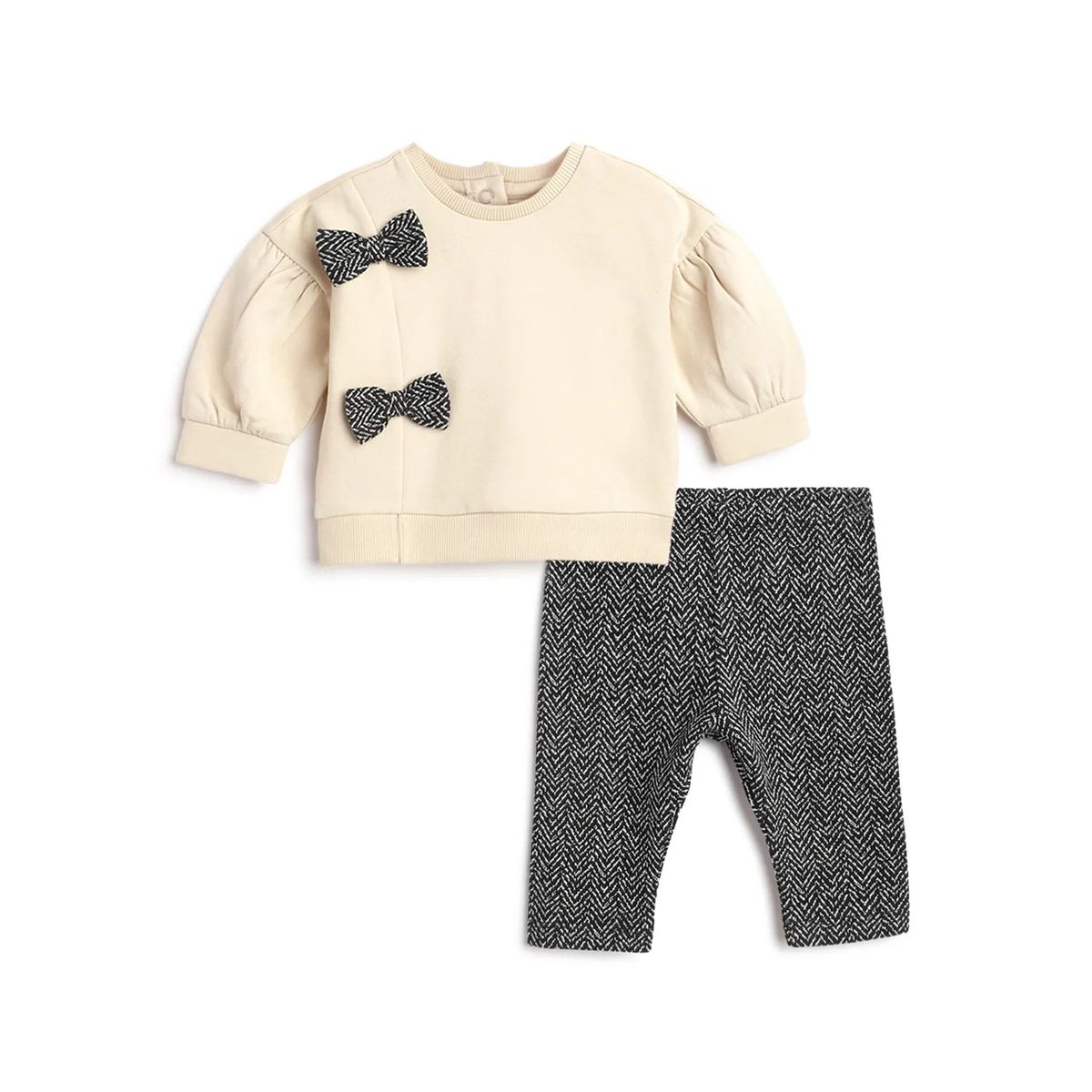{{product.current_price round}} | {{product.name | titleize}}