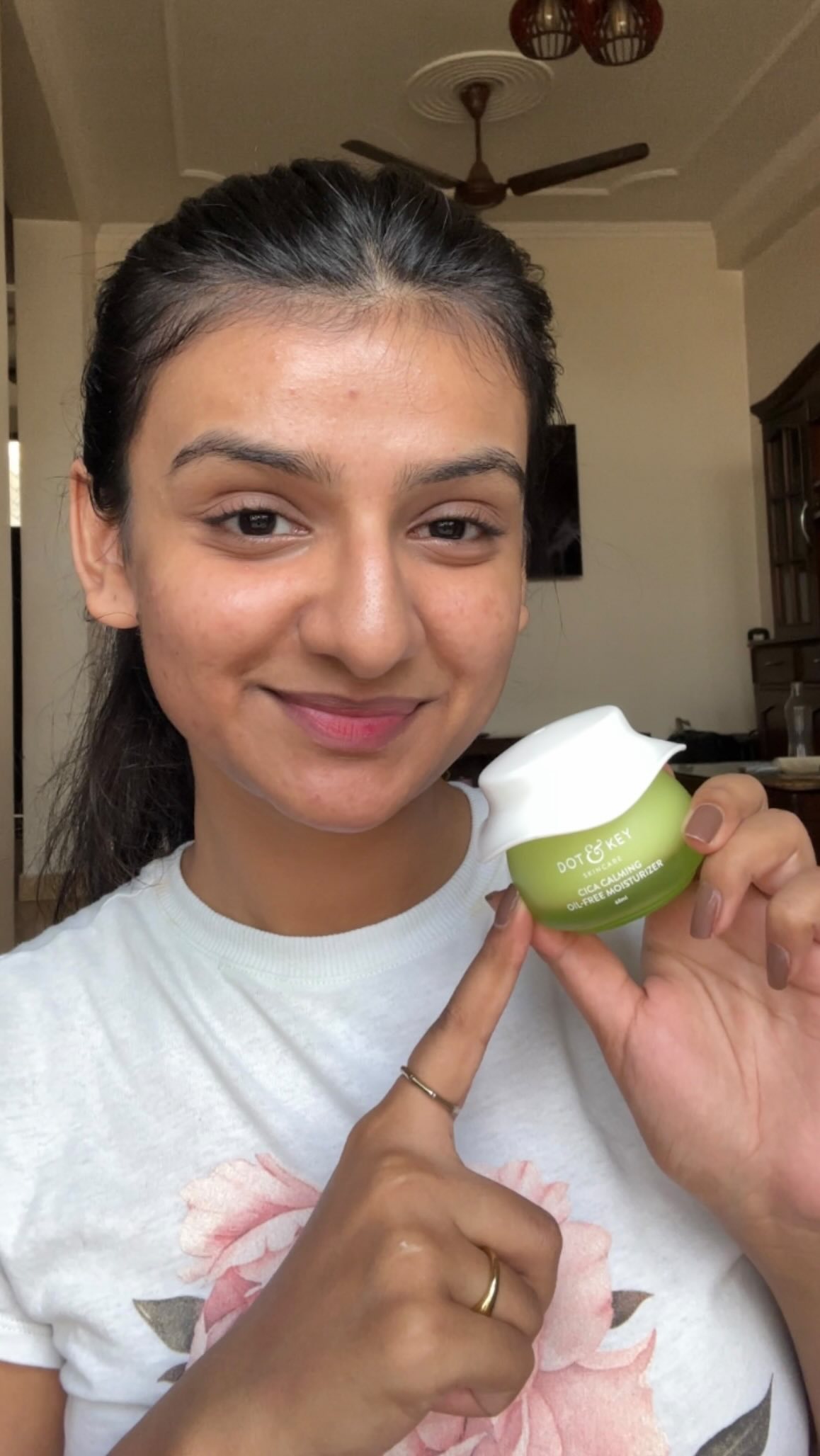 My skin has never felt better✨…
@dotandkey.skincare✨
.
.
.
.
#skincareroutine #skincare #oilyskin #collab