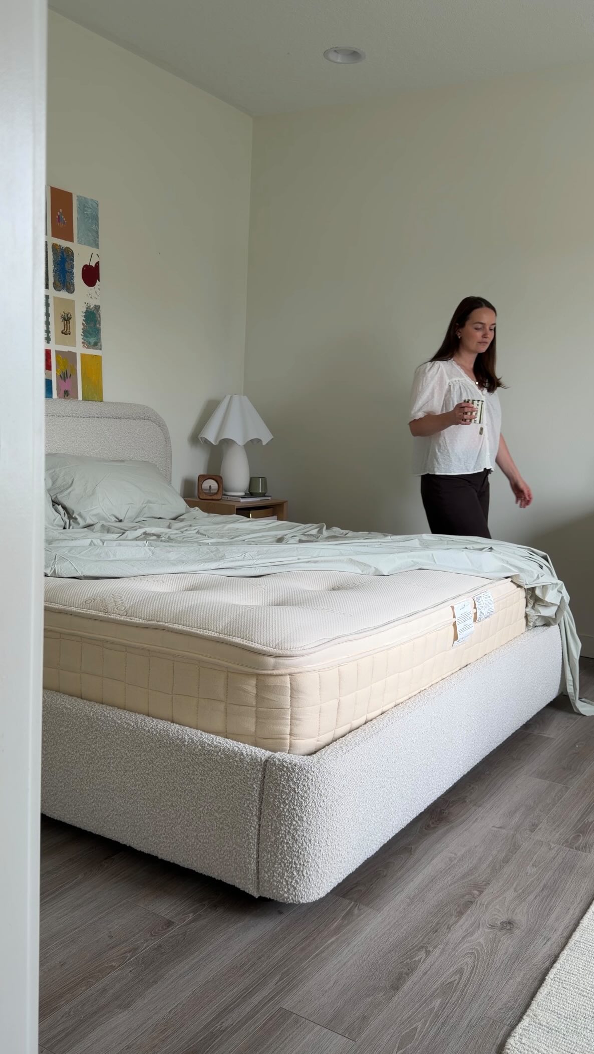 #NaturepedicPartner ✨ The 1st step to our bedroom revamp was getting rid of our 10 year old mattress! 😅 a little late I know! But we did it! And we were so excited to get our new Concerto Plush Pillow Top Organic Mattres