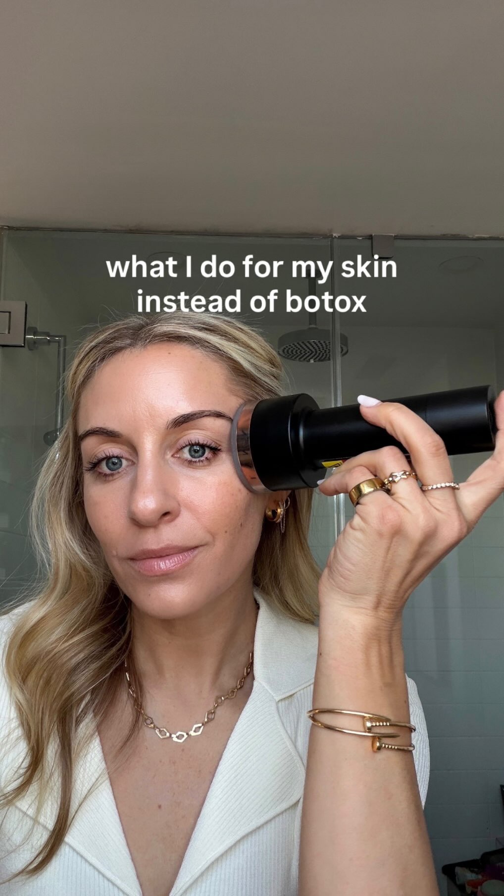 I’m always looking for non-invasive ways to support my skin long-term, and the @lymalife laser has become one of those tools I’ve actually stayed consistent with.

#lyma #lymalaserpro #lymapartner #bydriaapproved #bydria