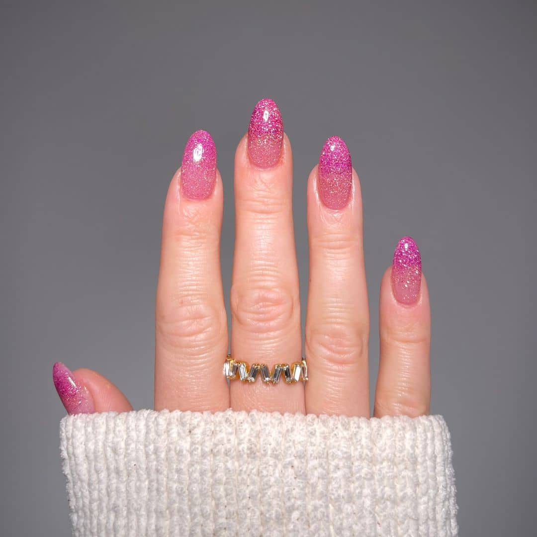 Achieve Salon-Quality Nails in Just 20 Minutes