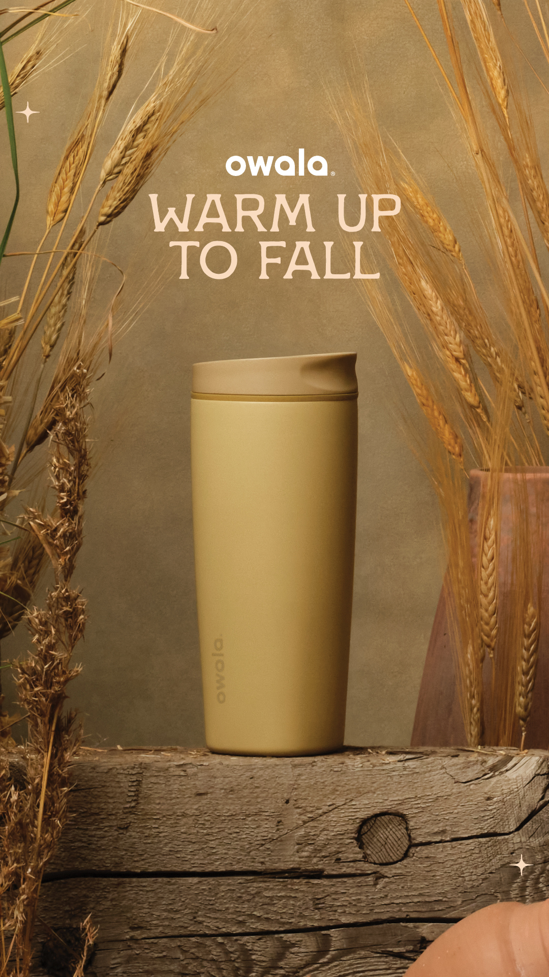 Nothing like a steaming cup of cider on a crisp fall day. This Autumn Harvest SmoothSip® Slider mug has us craving cinnamon sticks and hayrides.