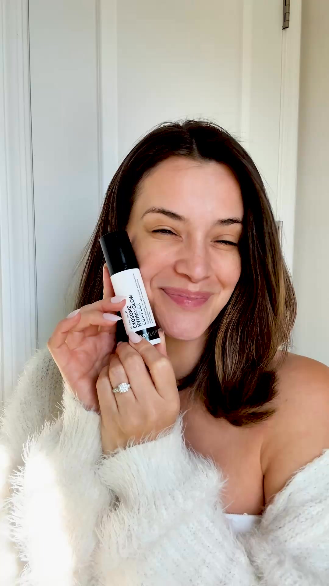 Your skin deserves a little luxury. INKEY's Exosome Hydro-Glow Complex brings the rejuvenating power of a facial to your routine 🫧🤍