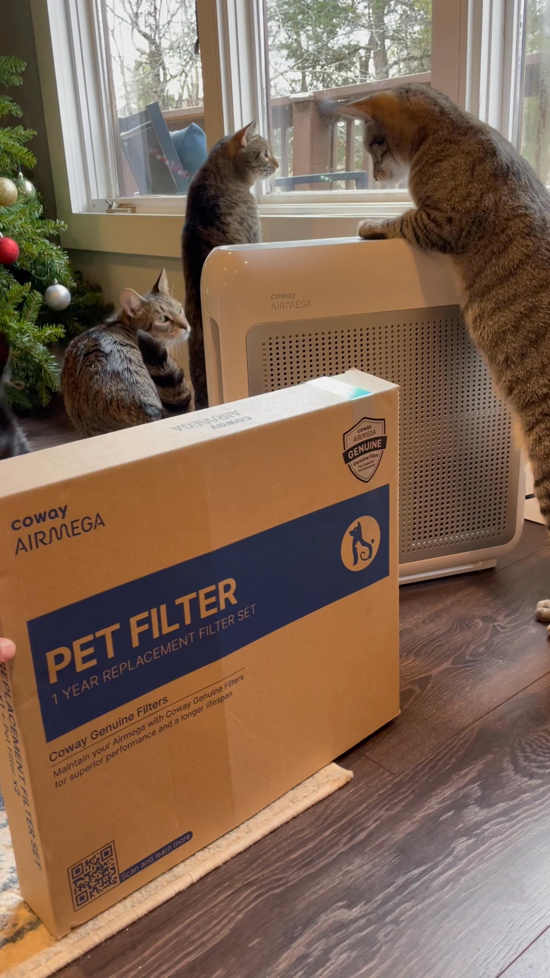 Breathe easy from indoor pet odors while Coway's Pet Filters captures your pet's odors and waste in their tracks.