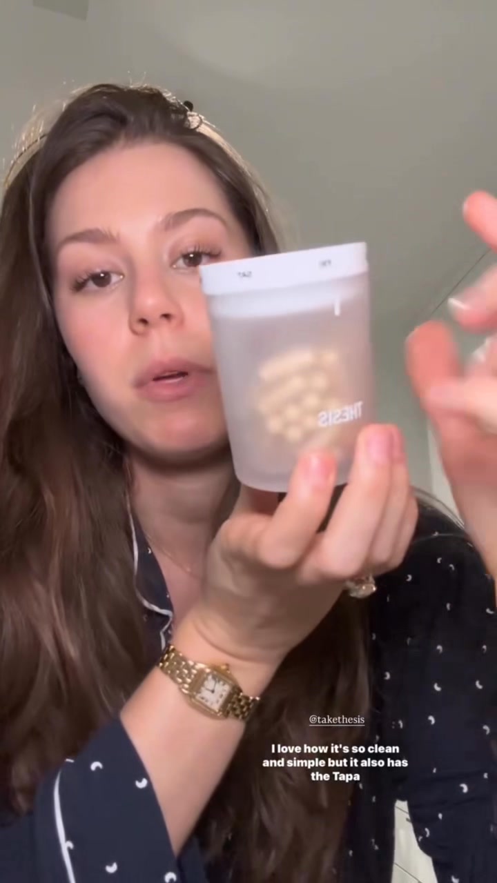 Clinically-proven calm in just two capsules a day