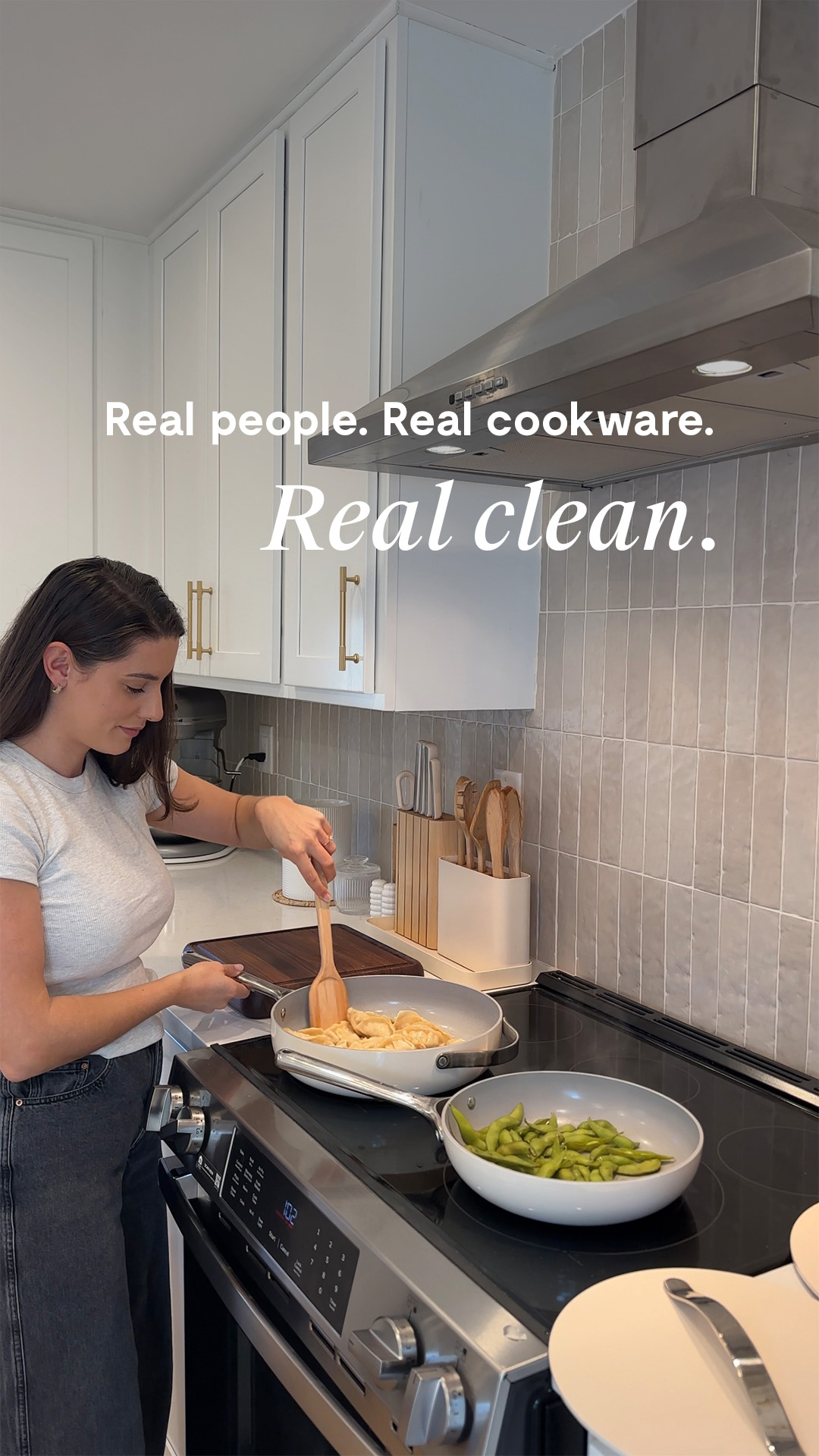 The easiest upgrade for everyday cooking? Pans that actually release food.
Caraway’s ceramic-coated cookware is designed for smooth non-stick performance and effortless cleanup.