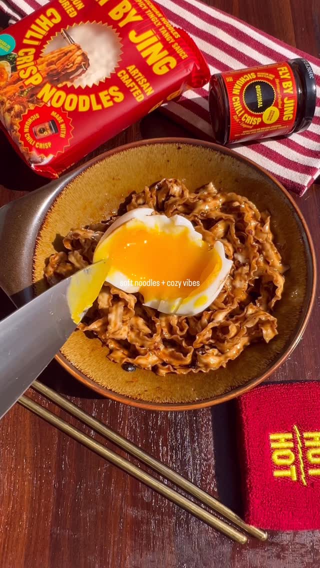 Ramen noodles 🍜 Restaurant-quality noodles… in SIX minutes.

These @flybyjing noodles are chewy, glossy, and packed with flavor — the kind you’d expect from your favorite noodle spot, but made right at home.

Perfect for
