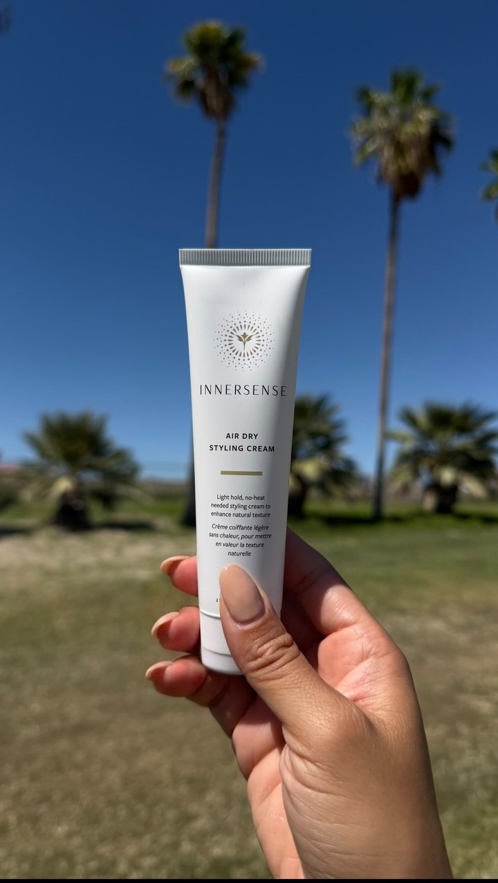 Styling my favorite Coachella hair trend using @innersenseorganicbeauty Air Dry Styling Cream for a soft, smooth hold that lasts all day

-
#innersenseorganicbeauty #coachella #coachellahairstyle  #climateproofyourstyle 