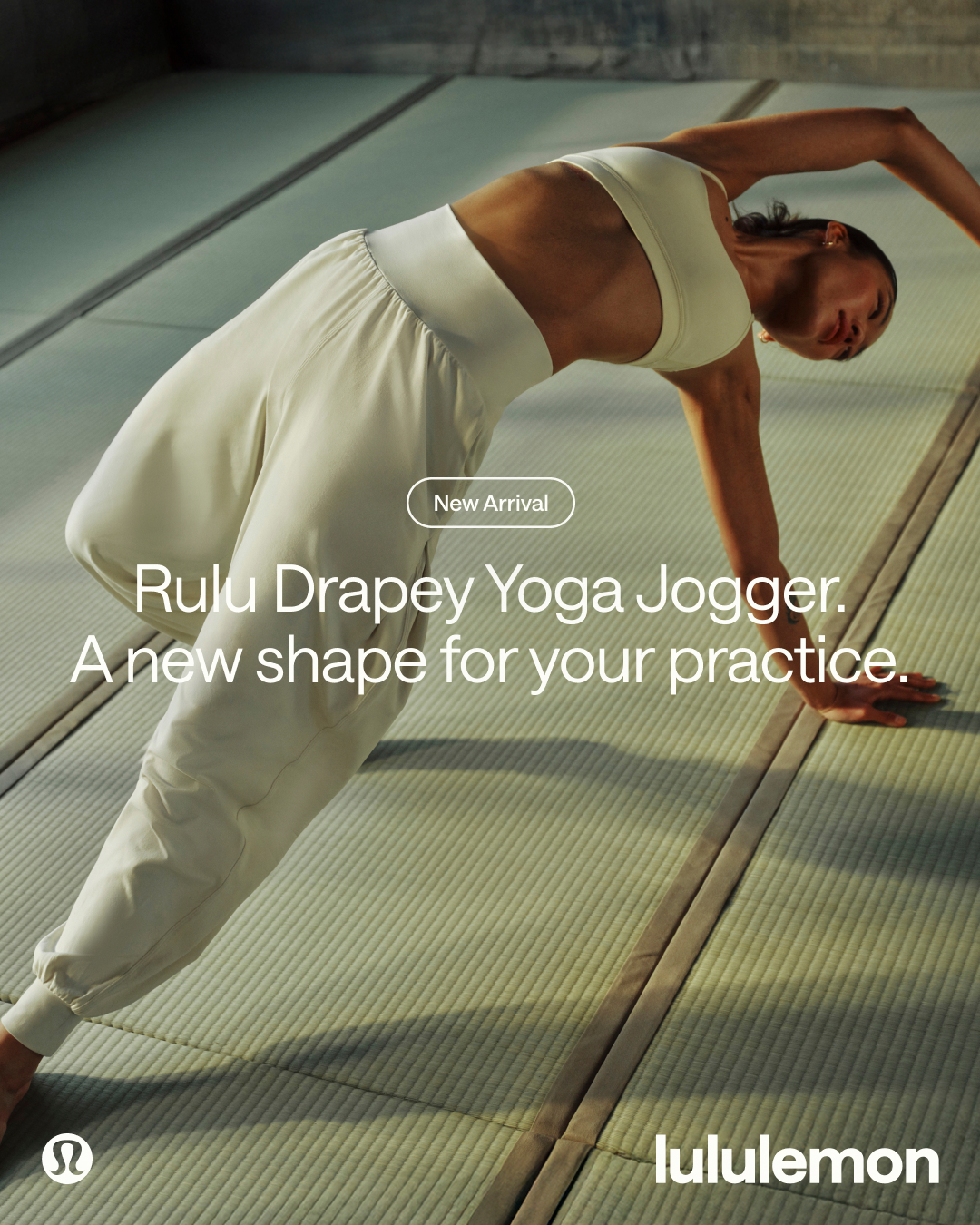 Lift your practice out of the ordinary with an oversized, free-flowing fit and buttery soft fabric.