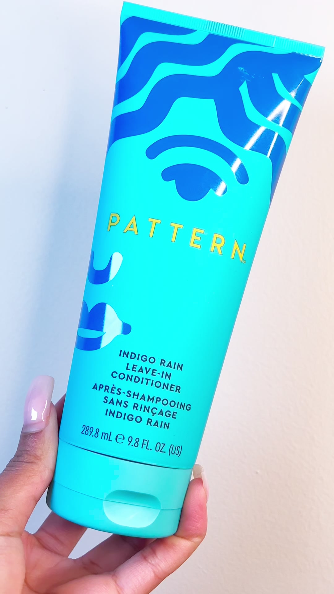 Meet PATTERN Beauty's NEW Scent: Indigo Rain 🌧️

A fresh + bright, rain-inspired scent infused into PATTERN’s styling essentials with notes of Blue Chamomile + Patchouli. Indigo Rain Ensemble moisturizes, shapes + holds 
