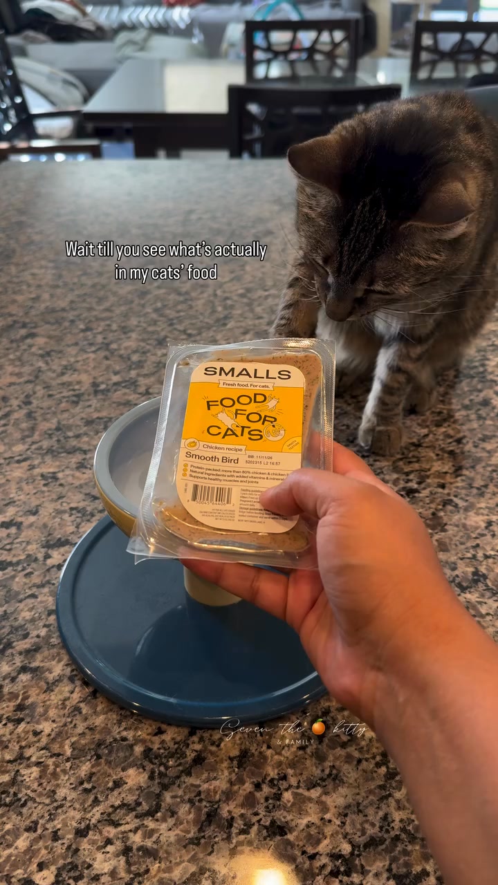 Smalls is made with US-sourced protein and clean, natural ingredients. No fillers. No preservatives. Ever.