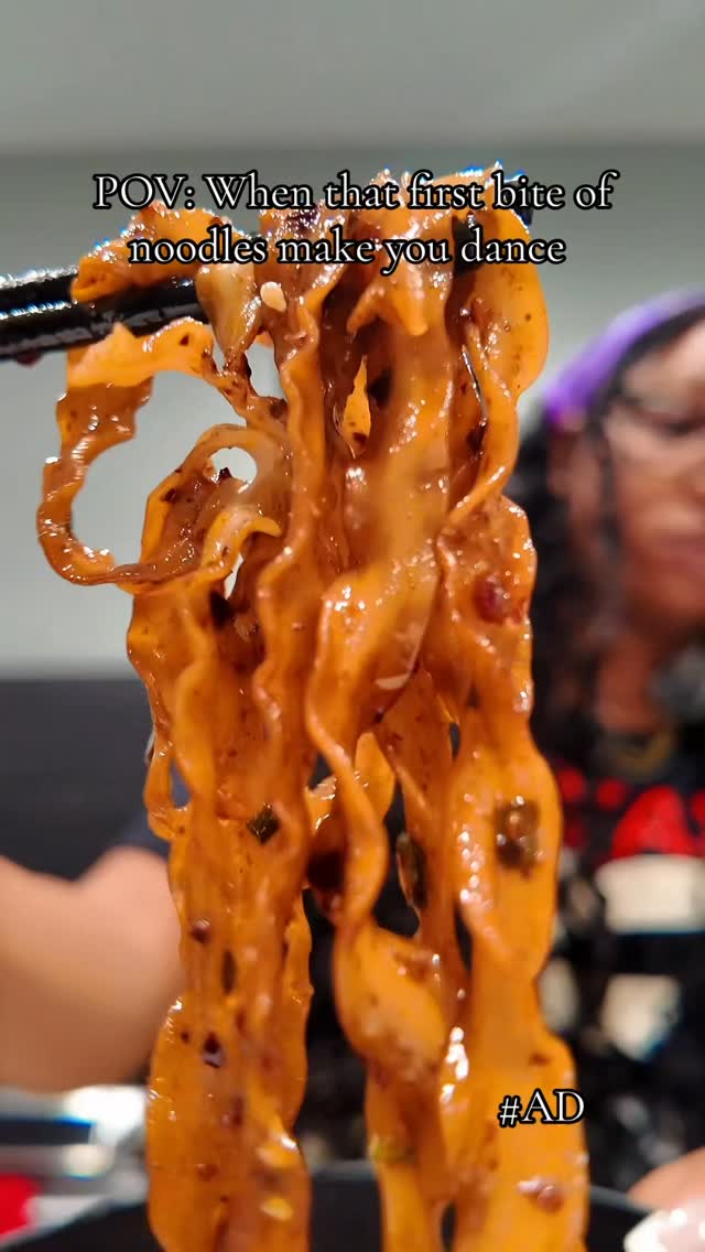 This is genuinely one of my new favorite
meals 😂 My siblings and I love these
noodles! @flybyjing 
.
.
.
.
#flybyjing #noodles #chilioil #flybyjingnoodles #naturalnuggie