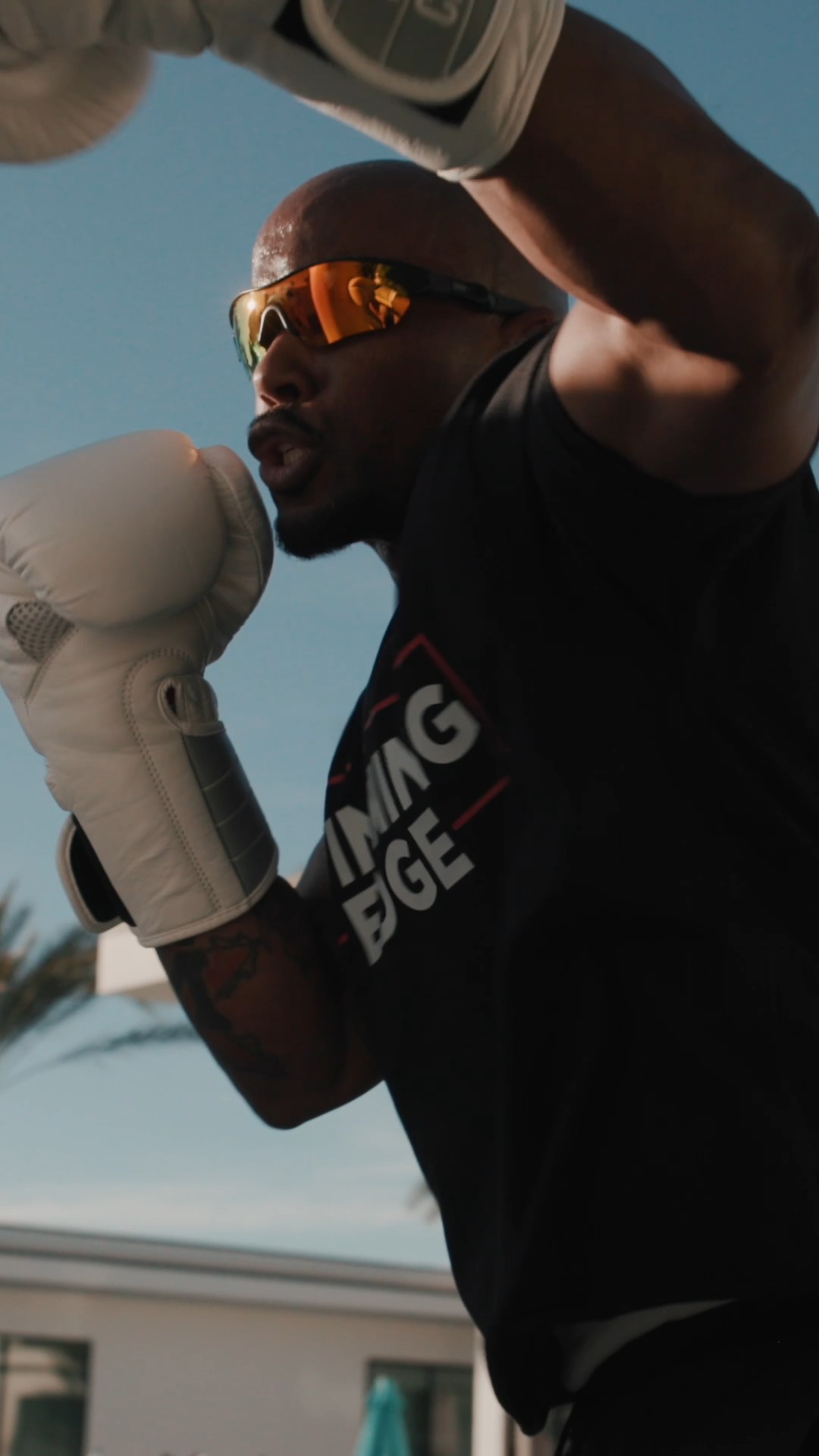 Last month, we deployed FightCamp trainers Flo Master and Charlotte out to the Winning Edge Retreat to put these men through a grueling boxing session 💪 

Didn’t matter who stepped in: pro athletes, founders, high perfor