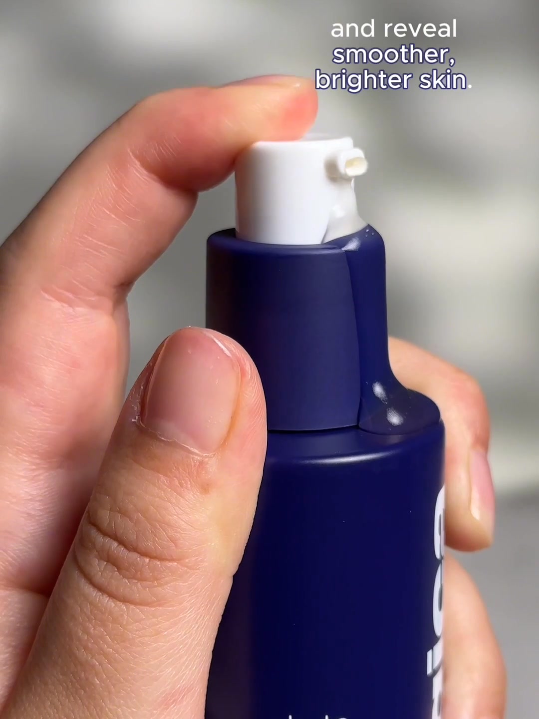 Visibly reduce fine lines + wrinkles