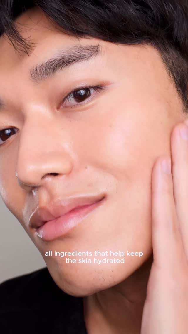 Travel tends to be one of the biggest disruptors of my skin routine. Between low humidity environments, lack of sleep, dehydration, and constantly changing climates, my skin usually ends up looking more dull, reactive, a