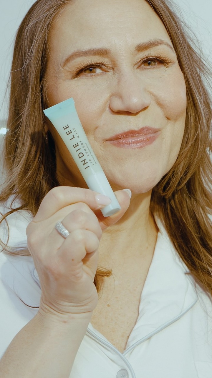You asked, we listened.

You wanted a lip product that felt comforting and nourishing overnight, but light enough to wear during the day without feeling sticky or greasy.

And can we a moment for the cooling application 