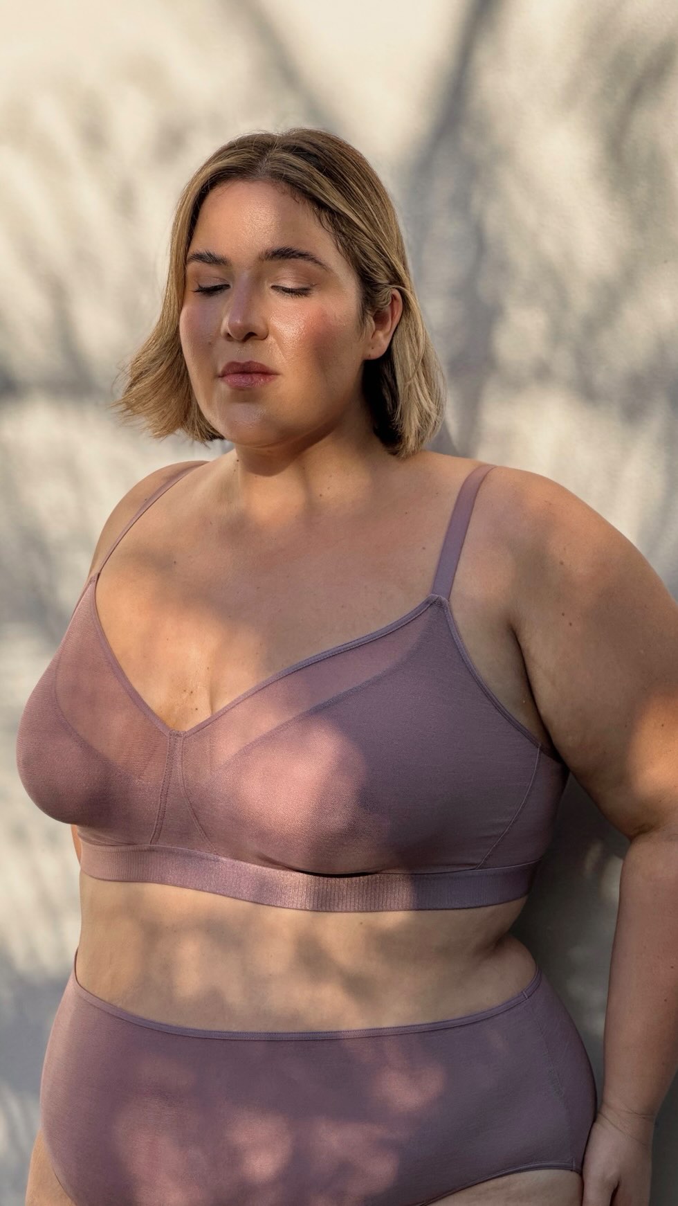 I refuse to believe comfy underwear can’t be cute too, and Boody’s bamboo FreeMesh range proves it.

I’ve had the black on repeat for ages, but I had to show you this new mauve colourway…it’s such a soft neutral.

The fi