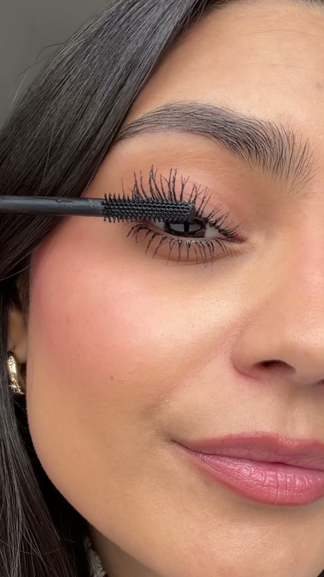 Longer lashes in three easy steps 🖤