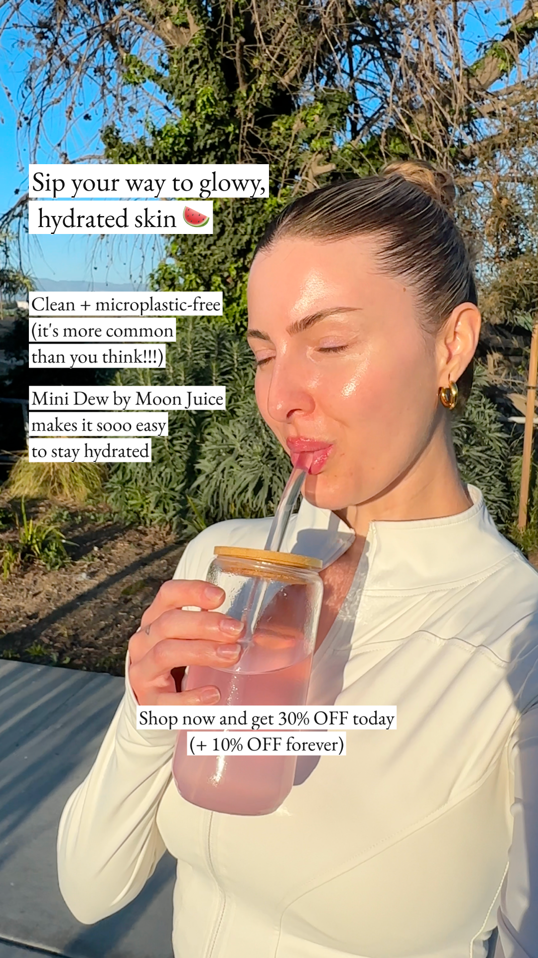 90% of the US has a mineral imbalance or deficiency and 75% are chronically dehydrated, which can manifest as brain fog and fatigue. Our electrolyte drink mix offers powerful hydration, replenishing your body with key nu