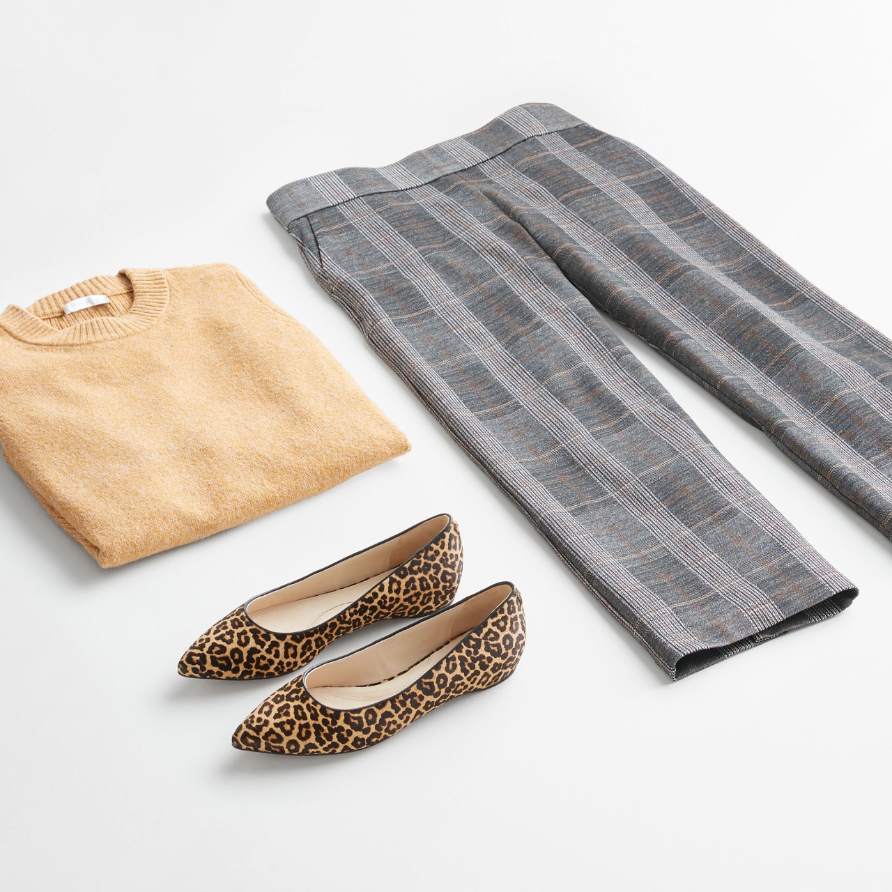 Try personal styling with zero pressure. Get outfits curated by your personal Stylist based on your life, budget + vibe. $20 off your first box.