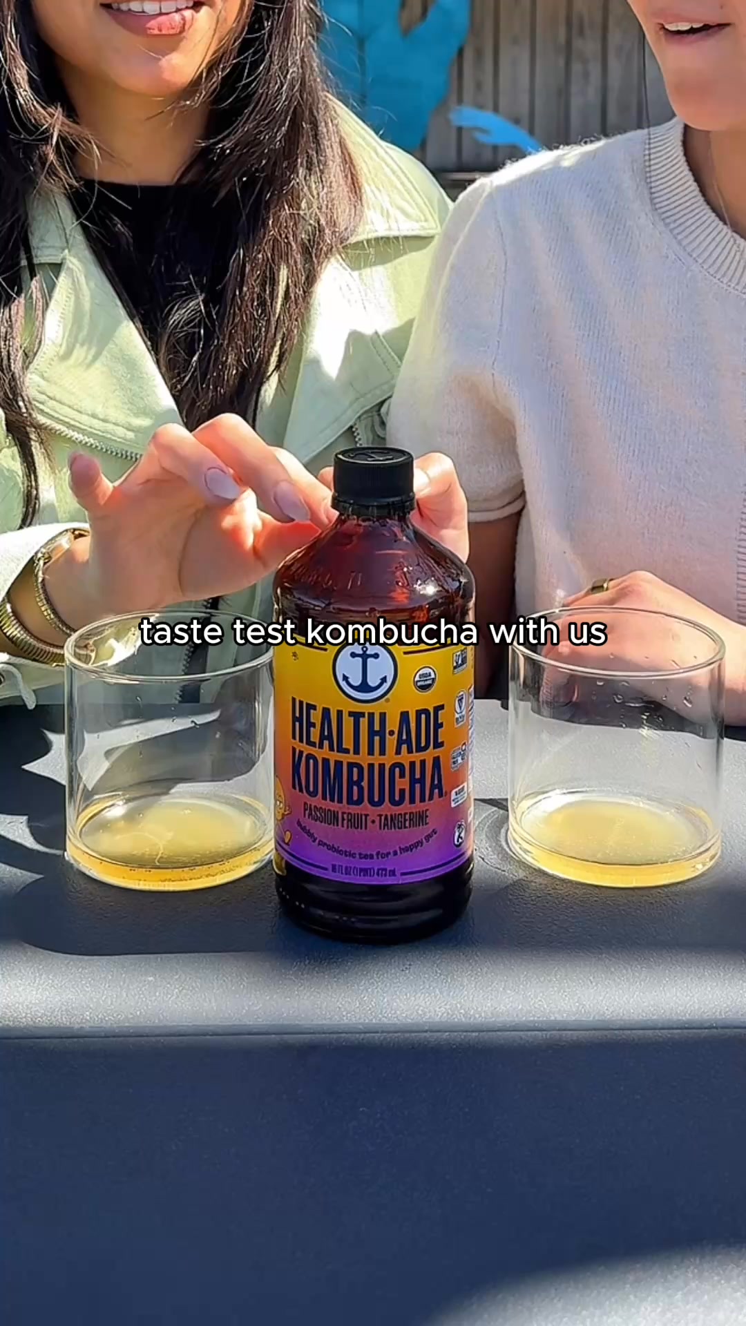 Health-Ade Kombucha supports your gut health with benefits that go far beyond the bubbles. 

- Support digestion: With living probiotics and gut-healthy acids, Health-Ade Kombucha supports your gut health on the daily.
-