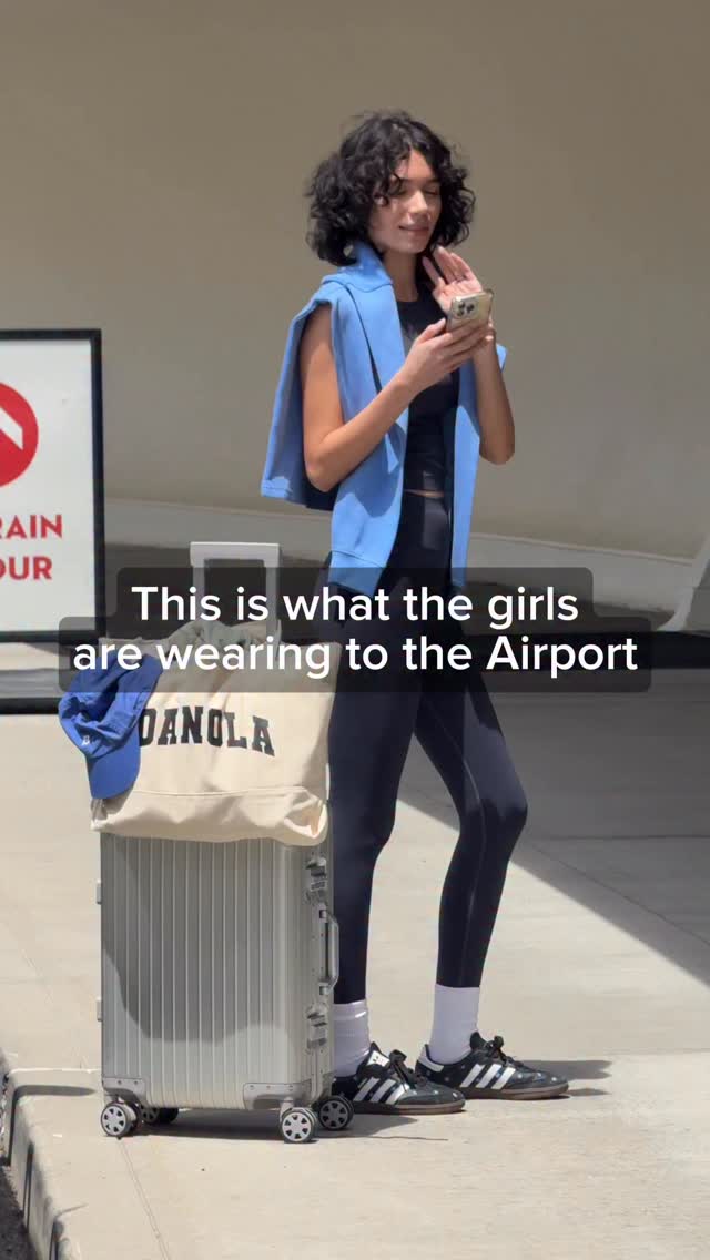 Always spotting @adanola on NYC girls at the airport ✈️ #ad #ootd #travel #airport #outfit