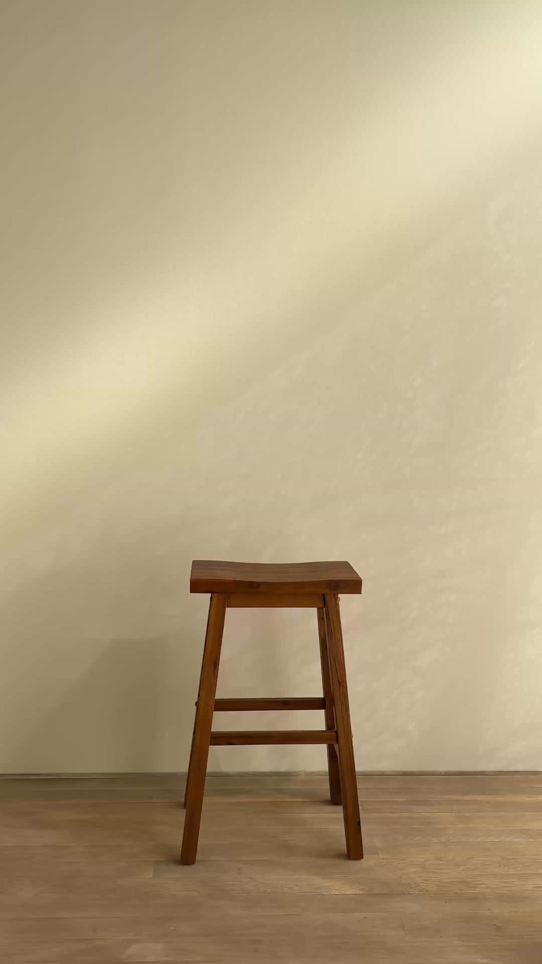 Effortless styles crafted using natural breathable linen.
Designed to live in. Made to last.