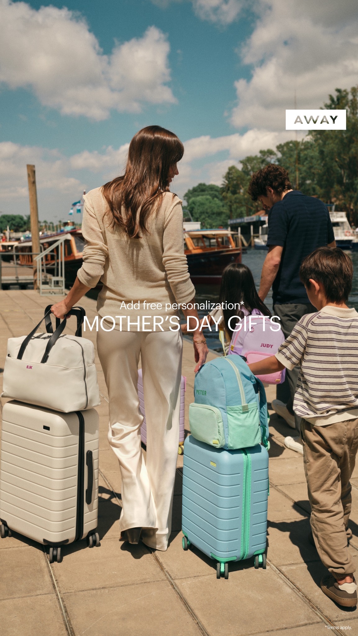 Gift mom the luggage she’s been eyeing, pair it with the perfect travel bag, and add essentials that keep life organized—for your mom, your mother-in-law, or amazing mother figure in your life.