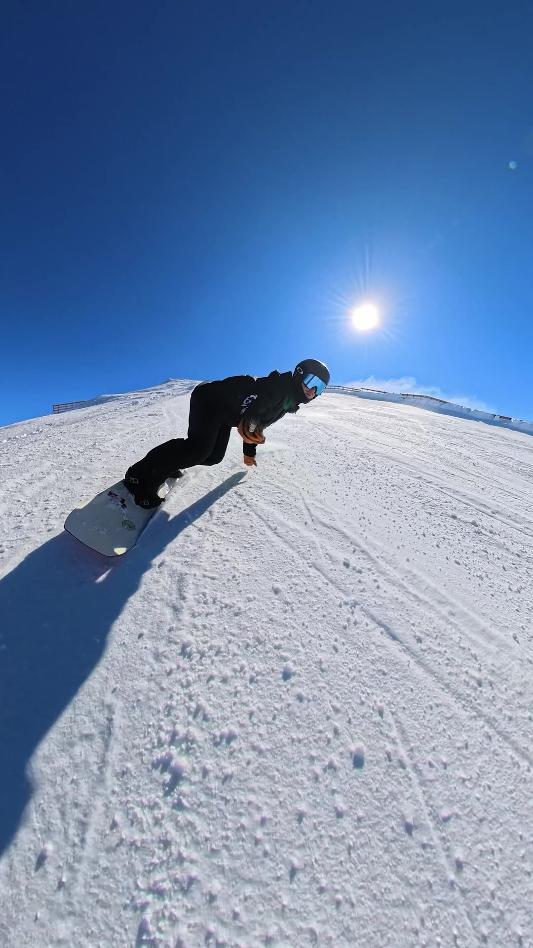 The Venom 2 Back is a true game changer for all active athletes. 🏂💪  Improve your warm-up and recovery with Hyperice.