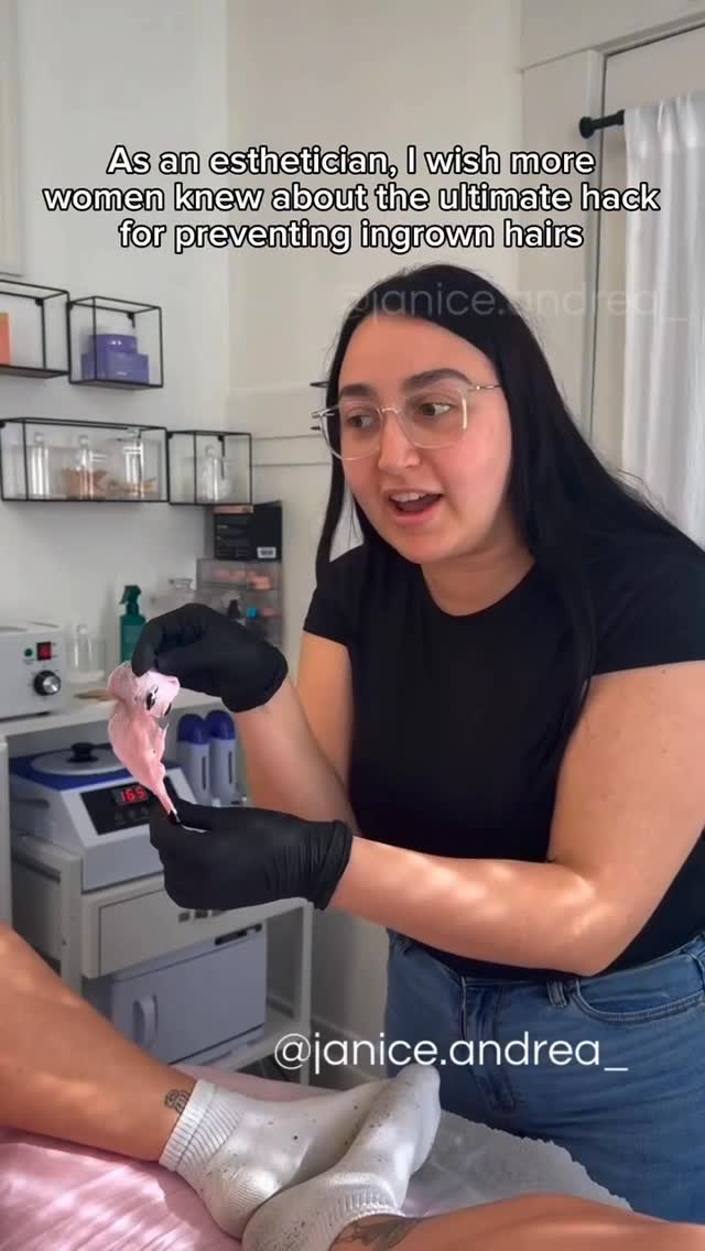Hydrating & moisturizing are key when preventing ingrown hairs. 💖

Using @bushbalmpro ingrown hair oils targets just that, while also making my intimate skincare routine fun. ✨