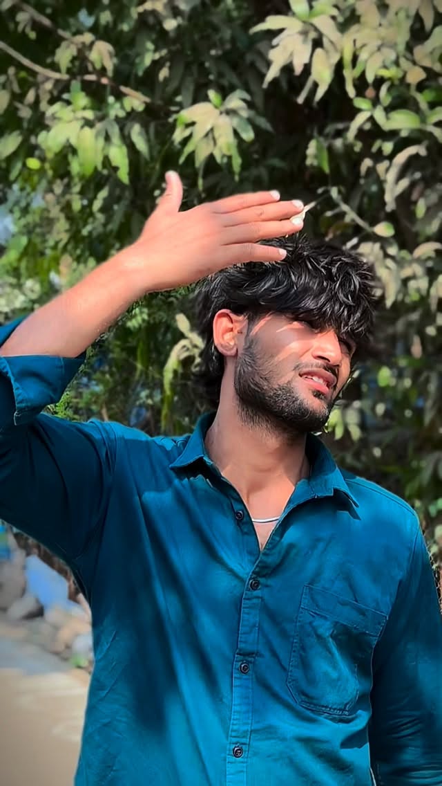 Sun damage se bachna hai aur glow bhi chahiye? ☀️✨
Ye SPF 50+ wala sunscreen na sirf protect karta hai, balki skin ko bright aur healthy bhi banata hai 💛

Daily use karo aur dull skin ko bolo bye 👋

#sunscreen #spf50 #sk