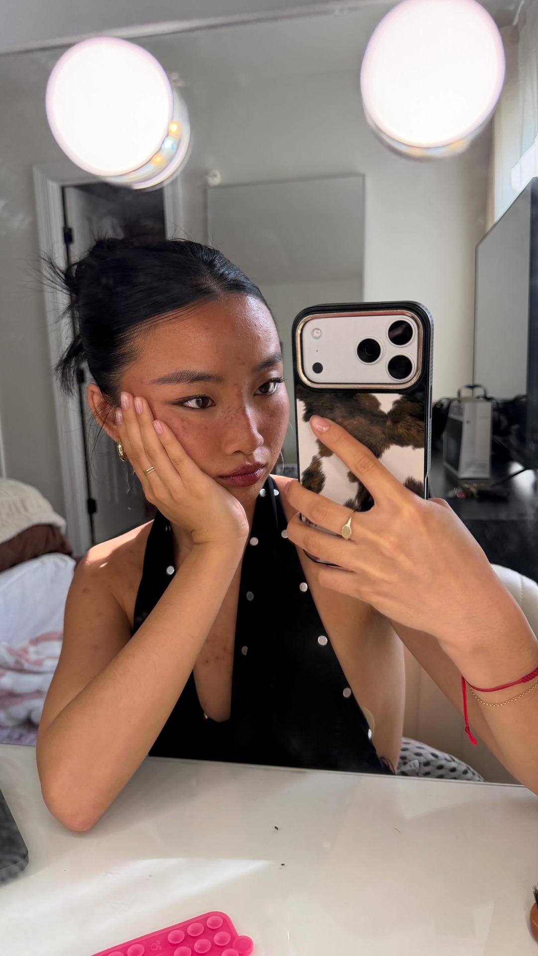 #larocheposaypartner me trying to get my acne skin together for once @larocheposayusa #acneproneskin #bodyacne #acnejourney #larocheposayus