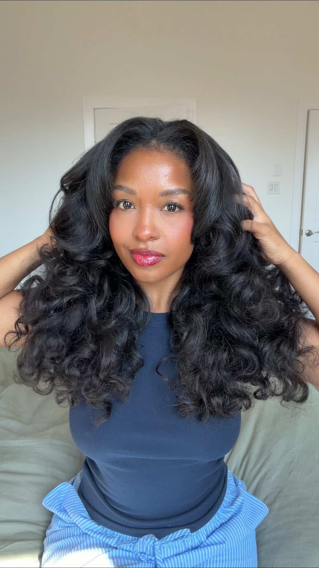 The first rule of being an oily girl is knowing that your scalp is skin too –– care for it as such with @cerave Oil Control Balancing Shampoo + Conditioner. Shop now on @amazon 

#CeraVePartner #oilyskin #oilyscalp #hair
