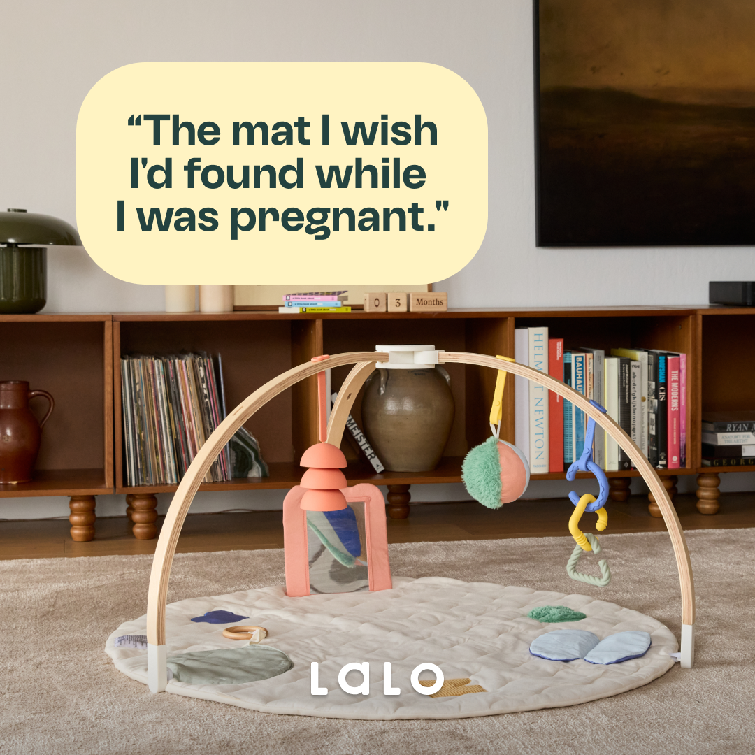 Stop settling for mats that only hold their attention for a minute. The Play Gym II is designed with sensory-rich toys and mirrors to keep your babe engaged and learning during every play session.