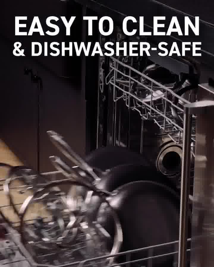 HexClad cookware features our proprietary TerraBond™ ceramic nonstick which is free from forever chemicals and designed to last a lifetime. 

Trusted by Michelin Star chefs like Gordon Ramsay, HexClad hybrid cookware com