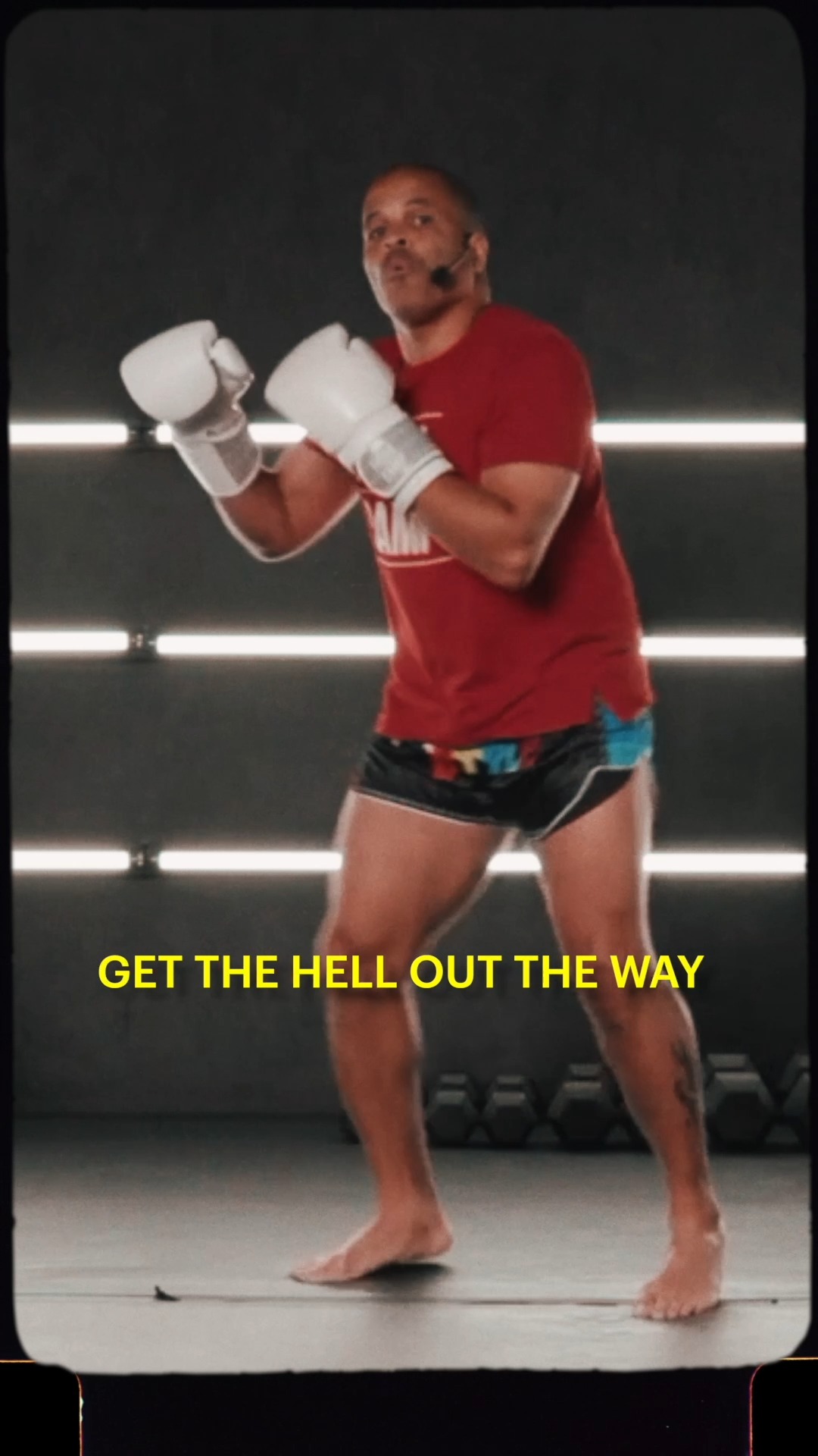 Some tips for explosive footwork from Coach Flo Master 👣 

#boxing #fightcamp