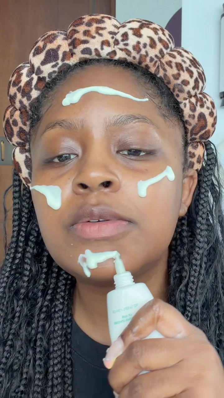 AD #innisfree_partner @innisfreeusa has a new invisible sunscreen? Let’s put it to the test @innisfreeofficial