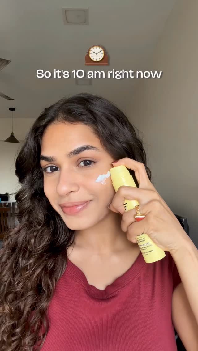 Meet your shine’s worst enemy ☀️✨
Foxtail SPF 70 Matte Finish Sunscreen for Oily Skin — high protection, zero grease, all-day matte confidence. Because oily skin deserves max SPF without the shine.

.
.
.
.
.
#foxtale #s