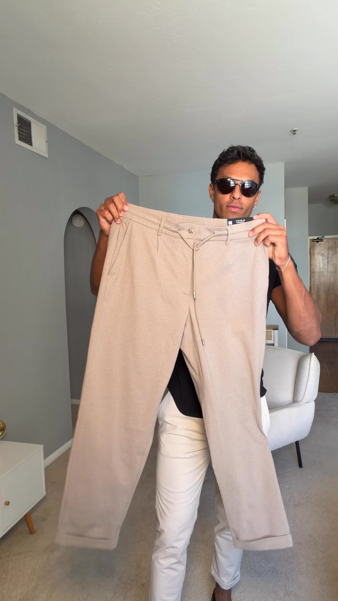 Stop settling for stiff and scratchy pants. The Soho Trouser delivers super-stretchy comfort that works just as well at a wedding as it does on the weekend.