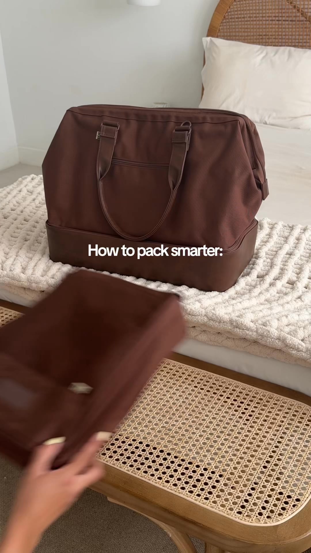 The Weekender—toss it all in, and go. Built for quick getaways, spontaneous trips, and effortless packing.