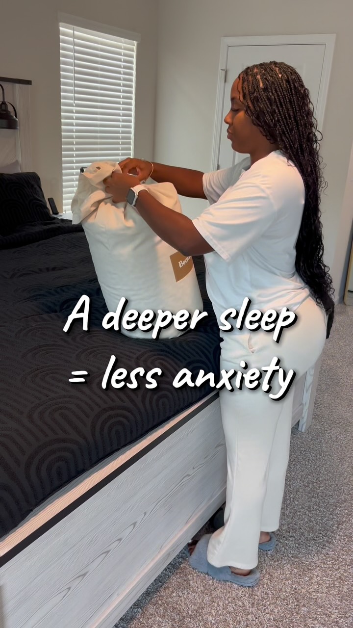 - Better sleep means a happier you! 💕 Improve your bed time routine with @mybearaby #bearaby #bearabyblanket #bearabynapper #weightedblanket #stressrelief