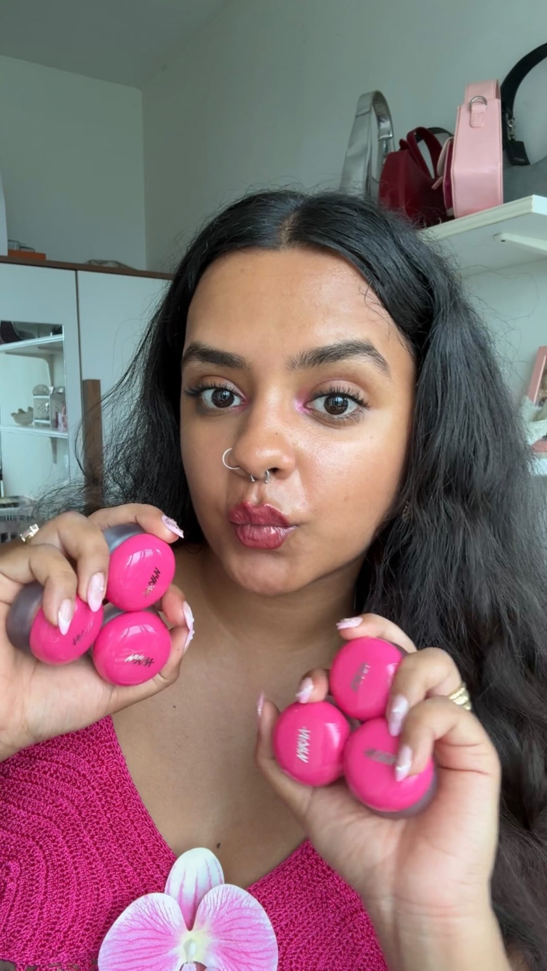 No one got me blushing like @nykaacosmetics new whipped squishy blushes ☺

Used in the video : 
💖 Sweet whip 
💖Pudding you first 

 #NykaaCosmetics #NykaaBeauty #WhippedBlushPot #SquishyBlush